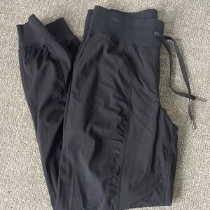 Lululemon Dance Studio Joggers - 6 - Black